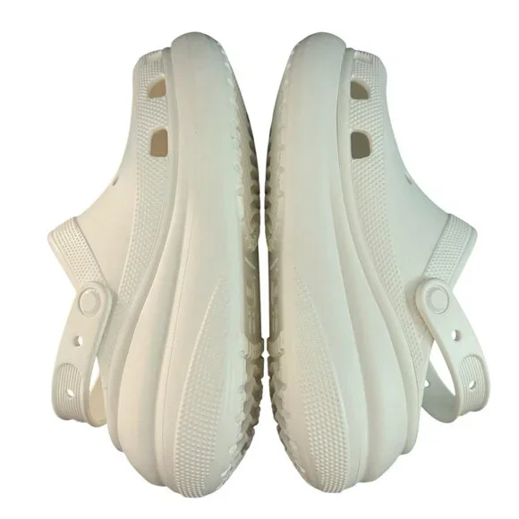Crocs Classic Crush Clogs In White, Size M8 W10 WORN ONCE - Picture 7 of 10